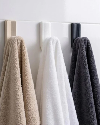 Kit 4 Ganchos de Parede Minimalistas em PLA – Organizador de Chaves, Bolsas e Acessórios